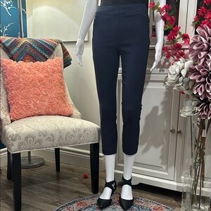 RW&CO. Navy Textured Cropped Pull-On Pants